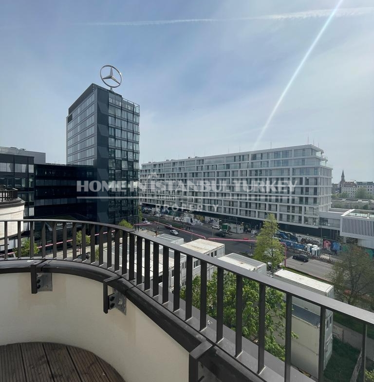 Upside Berlin
