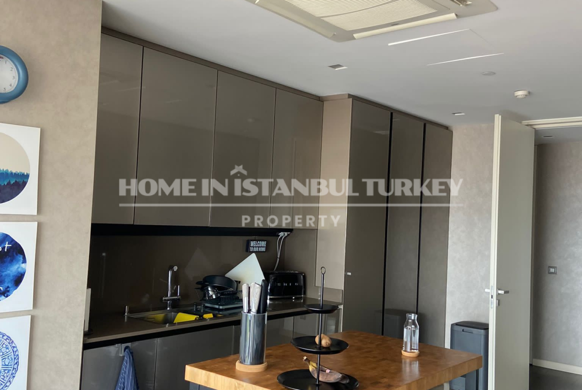 Sea View Flat in Armani Residence